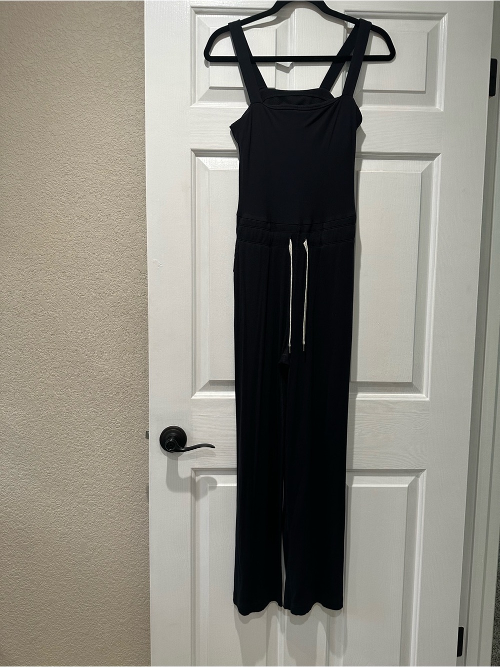 Vuori Black Wide Leg Drawstring Jumpsuit Women’s Small